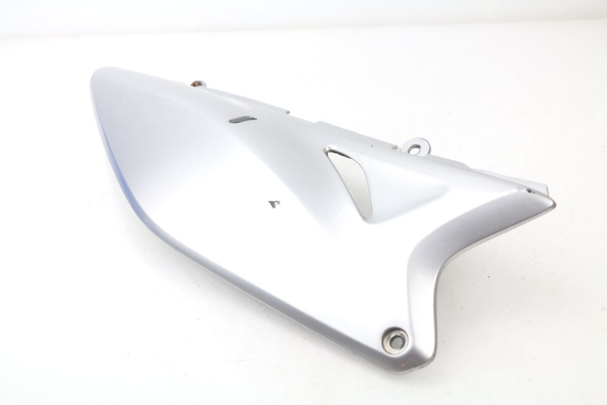 photo de TAPA BAJO ASIENTO DERECHO HONDA XLV TRANSALP 650 (2005 - 2007) - Recambio usado revisado