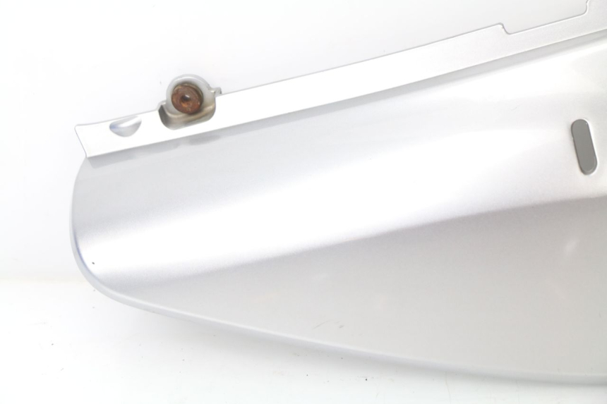 photo de TAPA BAJO ASIENTO DERECHO HONDA XLV TRANSALP 650 (2005 - 2007) - Marcados y referencias originales
