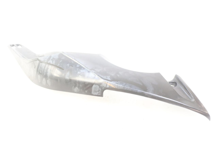 photo de TAPA BAJO EL ASIENTO DERECHO YAMAHA XP T-MAX TMAX ABS 500 (2004 - 2007) - Otra vista del artículo