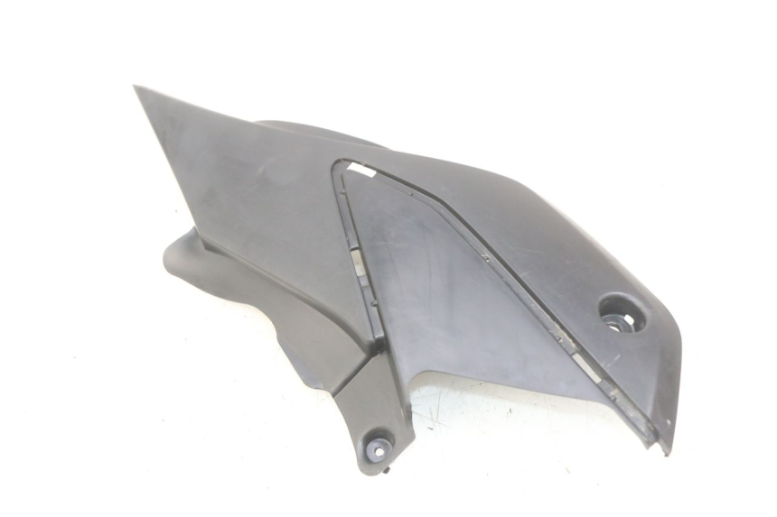 photo de TAPA BAJO EL ASIENTO DERECHO HONDA XR L 125 (2003 - 2007) - Zoom estado de uso