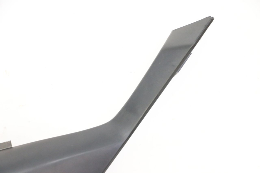 photo de TAPA BAJO ASIENTO DERECHO YAMAHA TZR 50 (2008 - 2016) - Recambio usado revisado