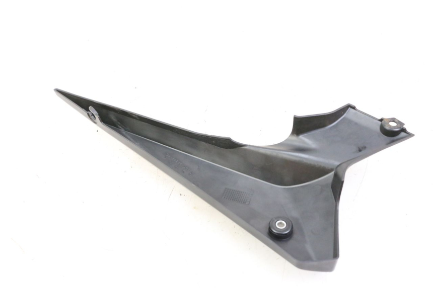 photo de TAPA BAJO ASIENTO DERECHO YAMAHA XJ6 600 (2008 - 2016) - Otra perspectiva