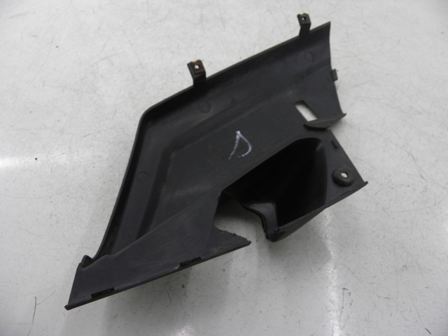 photo de TAPA BAJO ASIENTO DERECHO YAMAHA XMAX X-MAX 125 (2006 - 2009) - Vista general del producto