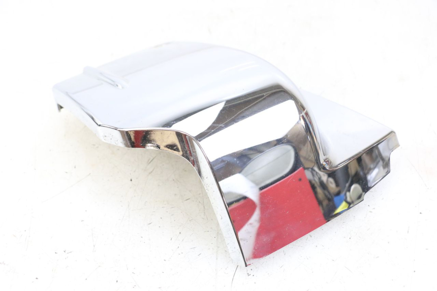 photo de TAPA BAJO ASIENTO DERECHO YAMAHA XVS DRAG STAR DRAGSTAR 650 (1997 - 2007) - Estado de la superficie y material