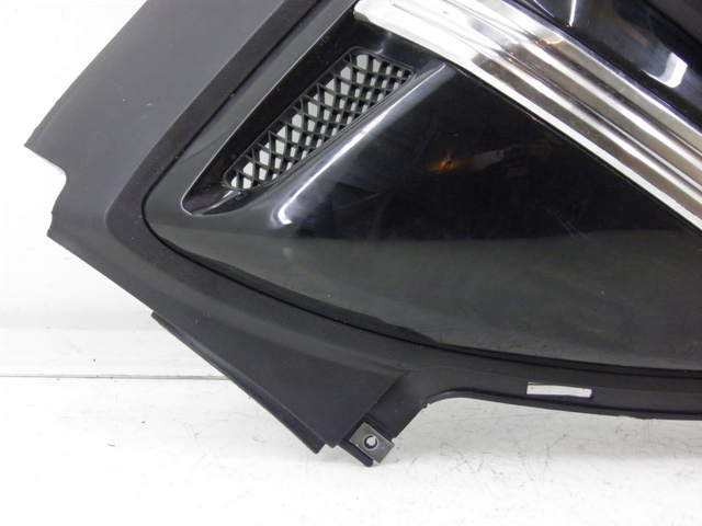 photo de TAPA BAJO ASIENTO DERECHO YAMASAKI YM50QT-N3 RETRO 50 (2012 - 2014) - Marcados y referencias originales