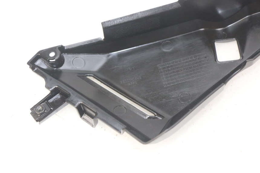 photo de TAPA BAJO EL ASIENTO DERECHO. KAWASAKI Z 650 (2016 - 2019) - Otra perspectiva