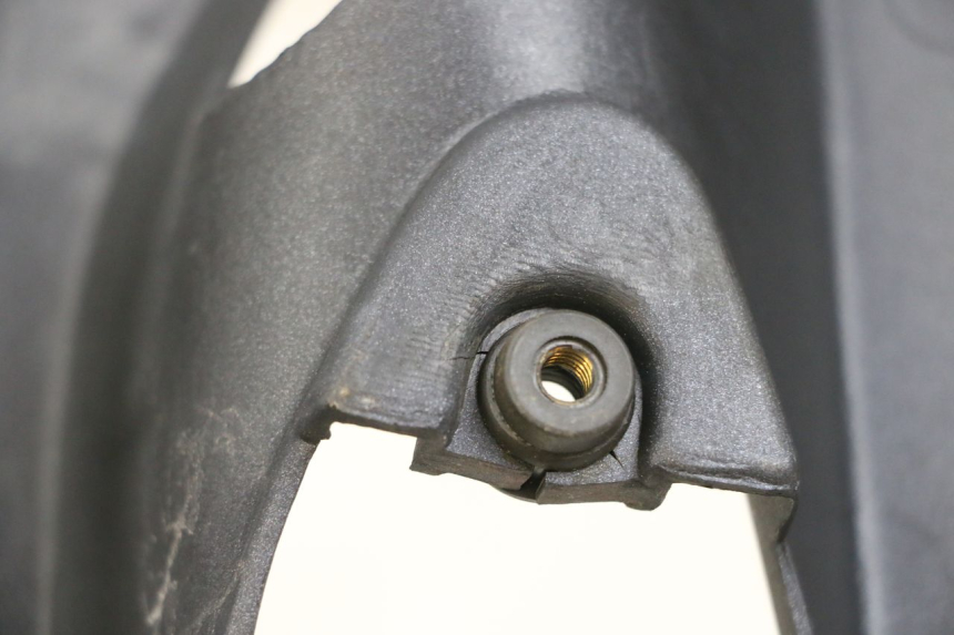 photo de TAPA BAJO ASIENTO DERECHO KAWASAKI ZR 7 750 (1999 - 2004) - Otra vista del artículo