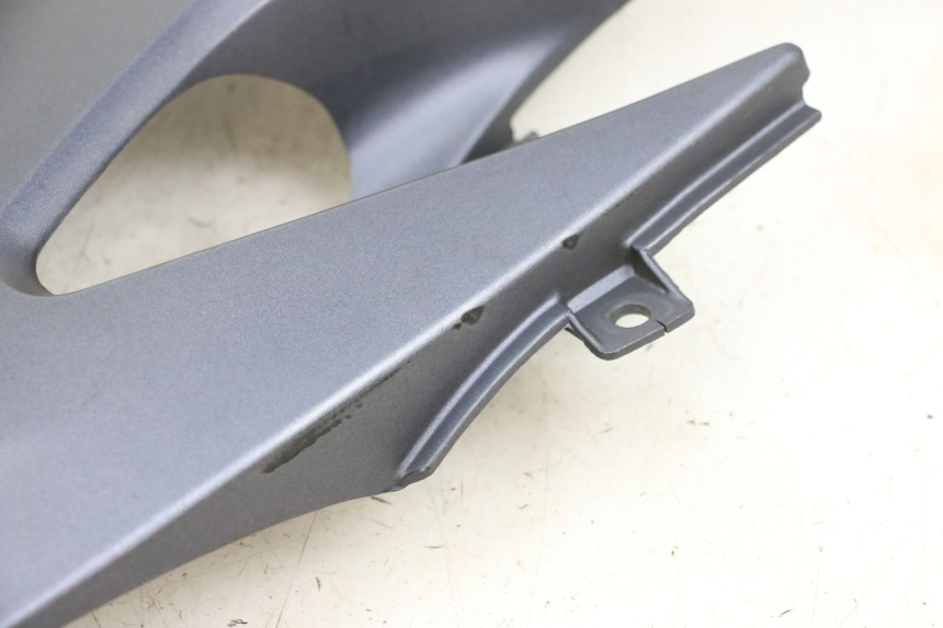 photo de TAPA BAJO ASIENTO DERECHO KAWASAKI ZR 7 750 (1999 - 2004) - Vista general del producto