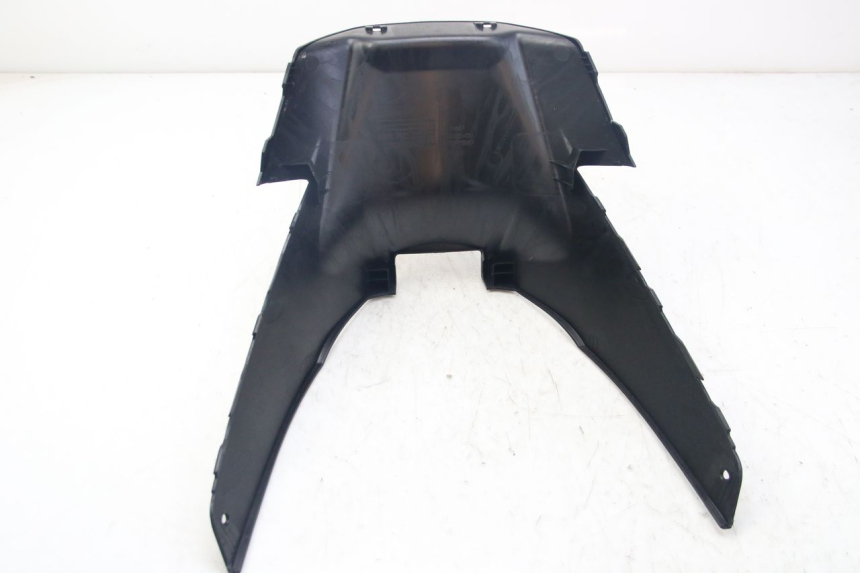 photo de TAPA DEBAJO DEL ASIENTO YAMAHA D'ELIGHT DELIGHT 125 (2017 - 2020) - Detalles de los puntos de fijación