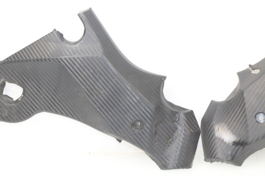 photo de TAPA BAJO ASIENTO KAWASAKI ER-6 ER6 N 650 (2009 - 2011) - Detalle de la pieza