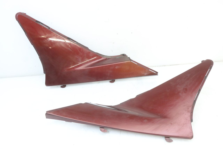 photo de TAPA BAJO ASIENTO HONDA FES S-WING SWING ABS 125 (2007 - 2015) - Otra perspectiva