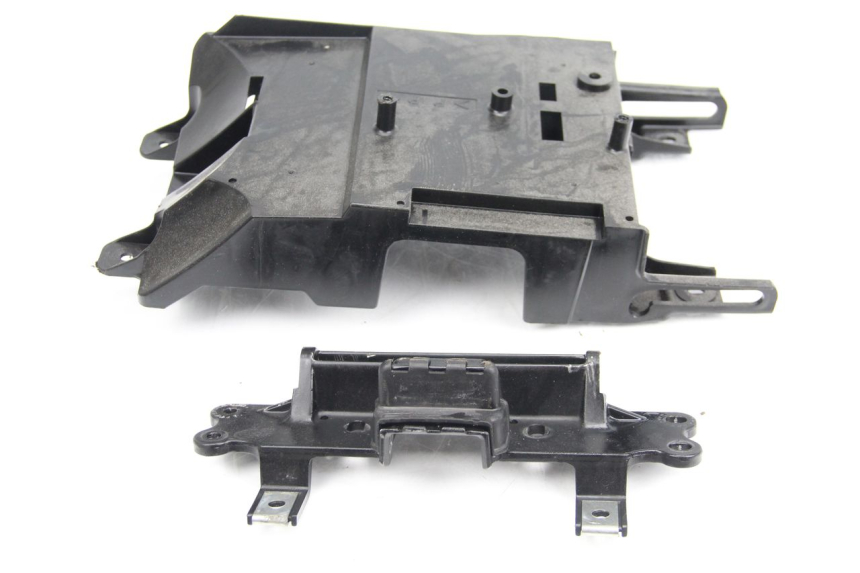 photo de TAPA BAJO ASIENTO YAMAHA FJR ABS 1300 (2006 - 2012) - Otra perspectiva