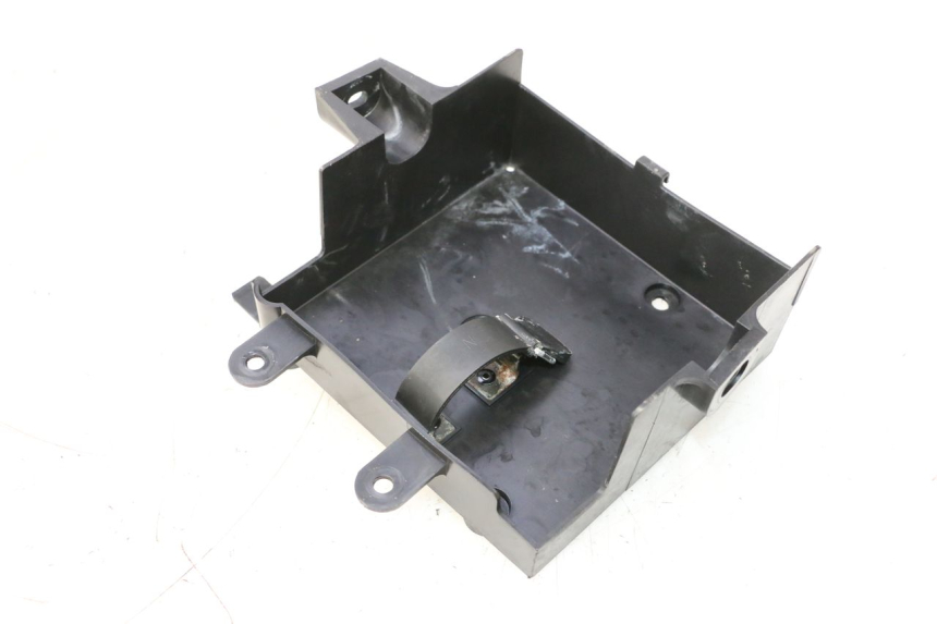 photo de TAPA BAJO ASIENTO YAMAHA FJR 1300 (2001 - 2005) - Vista principal