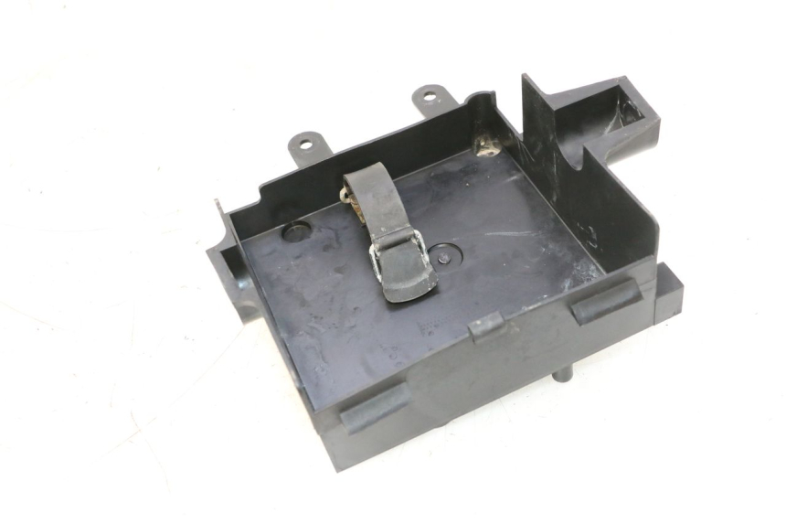 photo de TAPA BAJO ASIENTO YAMAHA FJR 1300 (2001 - 2005) - Otra perspectiva