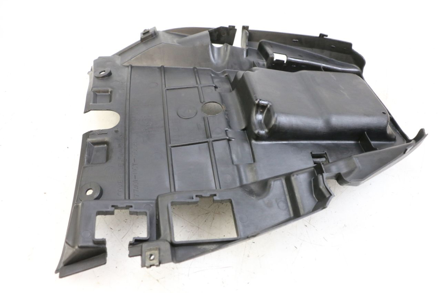 photo de TAPA BAJO ASIENTO HONDA FJS SILVER WING SILVERWING 400 (2005 - 2008) - Detalle de la pieza