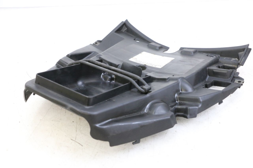 photo de TAPA BAJO ASIENTO HONDA FJS SILVER WING SILVERWING 400 (2005 - 2008) - Primer plano técnico
