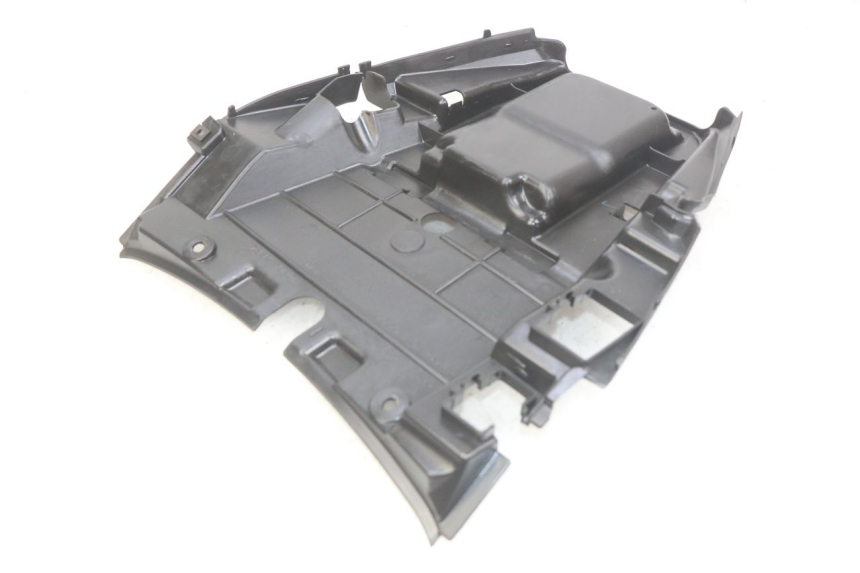 photo de TAPA DEBAJO DEL ASIENTO HONDA FJS SILVERWING SILVER WING 400 (2009 - 2016) - Detalle de la pieza