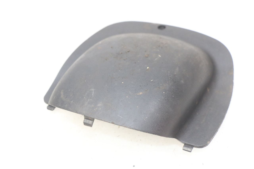 photo de TAPA BAJO EL ASIENTO PIAGGIO FLY 2T 50 (2004 - 2017) - Zoom estado de uso