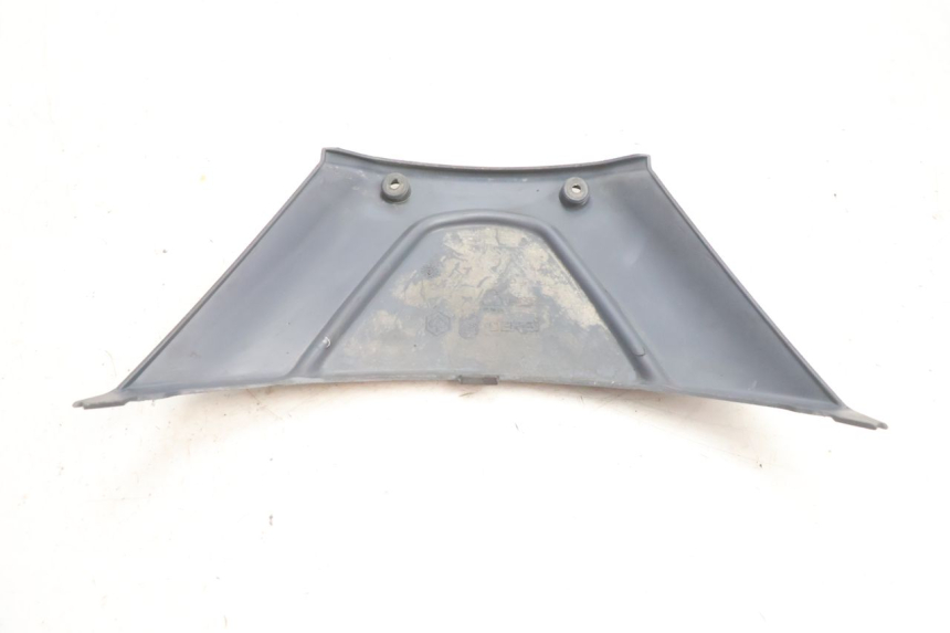 photo de TAPA BAJO EL ASIENTO PIAGGIO FLY 2T 50 (2004 - 2017) - Detalles de los puntos de fijación