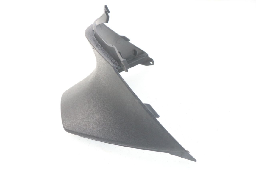 photo de TAPA BAJO ASIENTO PIAGGIO FLY IE 125 (2012 - 2017) - Otra perspectiva