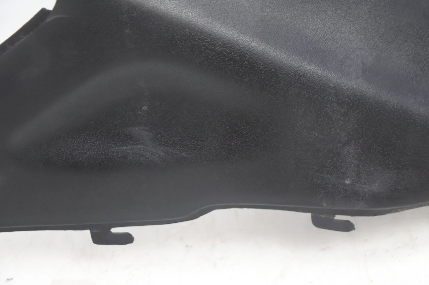 photo de TAPA BAJO ASIENTO KEEWAY FOCUS 50 (2006 - 2009) - Detalle de la pieza