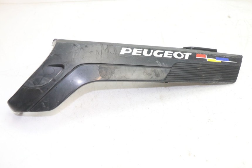 photo de TAPA BAJO ASIENTO IZQUIERDA PEUGEOT 103 SPX CLIP 50 (1989 - 1992) - Vista principal