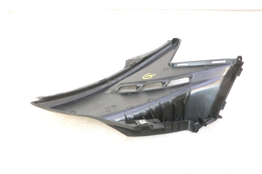 photo de TAPA BAJO ASIENTO IZQUIERDA KYMCO AGILITY CITY 16P 125 (2015 - 2024) - Estado de la superficie y material