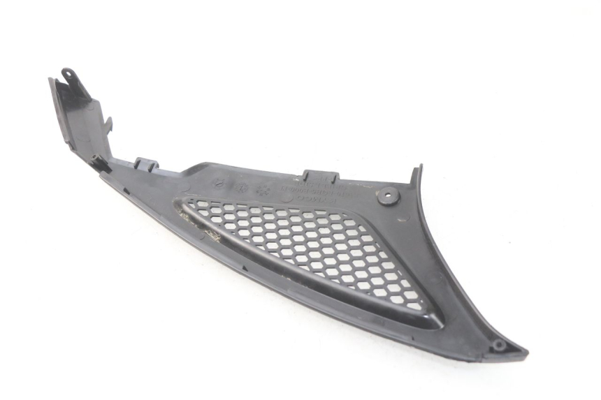 photo de TAPA BAJO ASIENTO IZQUIERDA KYMCO AGILITY RS 2T 50 (2009 - 2013) - Zoom estado de uso