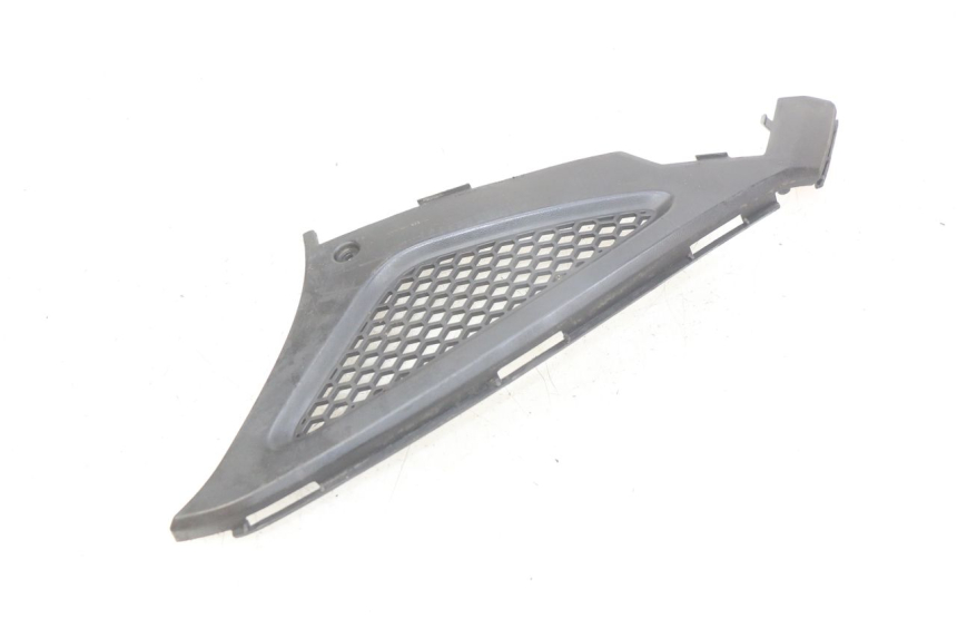 photo de TAPA DEBAJO DEL ASIENTO IZQUIERDO KYMCO AGILITY RS 4T 50 (2009 - 2013) - Zoom estado de uso