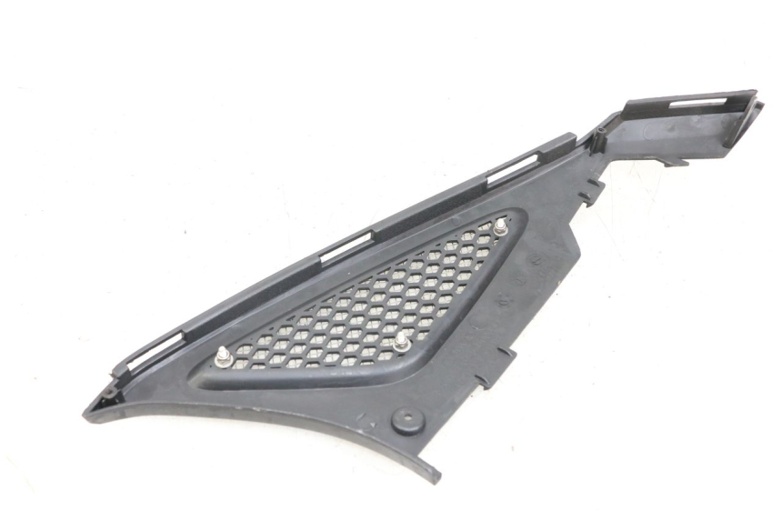 photo de TAPA DEBAJO DEL ASIENTO IZQUIERDO KYMCO AGILITY RS 4T 50 (2009 - 2013) - Detalle de la pieza