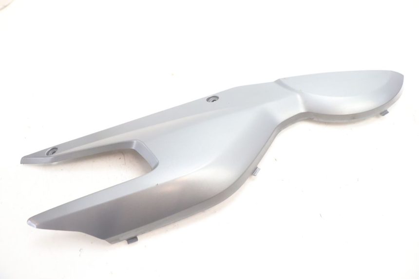 photo de TAPA BAJO ASIENTO IZQUIERDA BMW C SPORT 650 (2015 - 2021) - Detalle de la pieza
