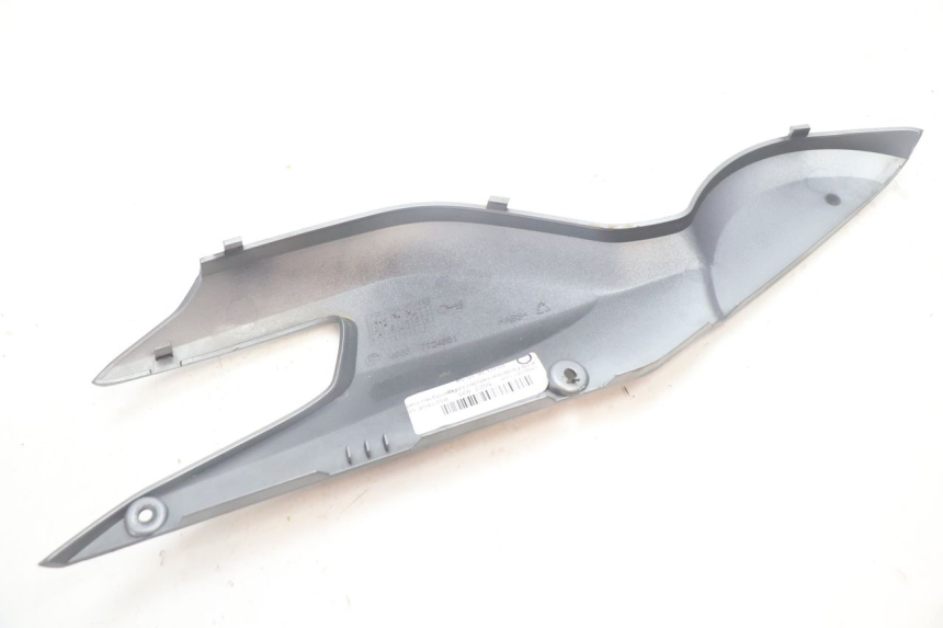 photo de TAPA BAJO ASIENTO IZQUIERDA BMW C SPORT 650 (2015 - 2021) - Zoom estado de uso