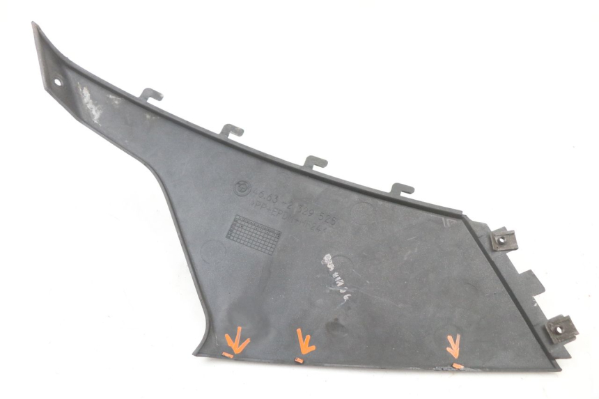 photo de TAPA BAJO EL ASIENTO IZQUIERDO. BMW C1 125 (2000 - 2003) - Otra perspectiva