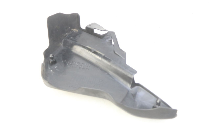 photo de TAPA DEBAJO DEL ASIENTO IZQUIERDO HONDA CBF 500 (2004 - 2007) - Zoom estado de uso