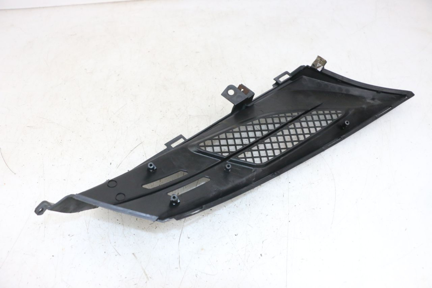 photo de TAPA DEBAJO DEL ASIENTO IZQUIERDO KYMCO DINK 4T 50 (2007 - 2018) - Otra perspectiva