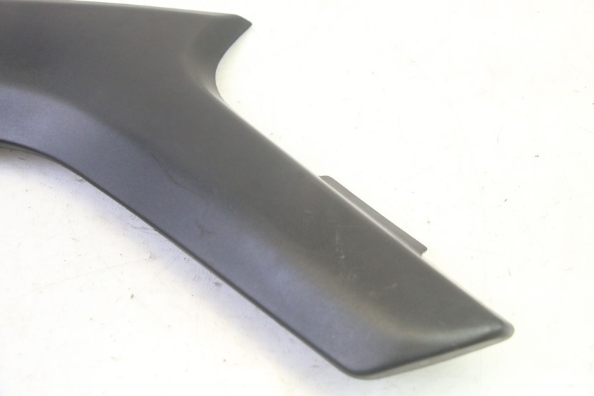 photo de TAPA BAJO ASIENTO IZQUIERDA SUZUKI DL V STROM 1000 (2002 - 2007) - Zoom estado de uso