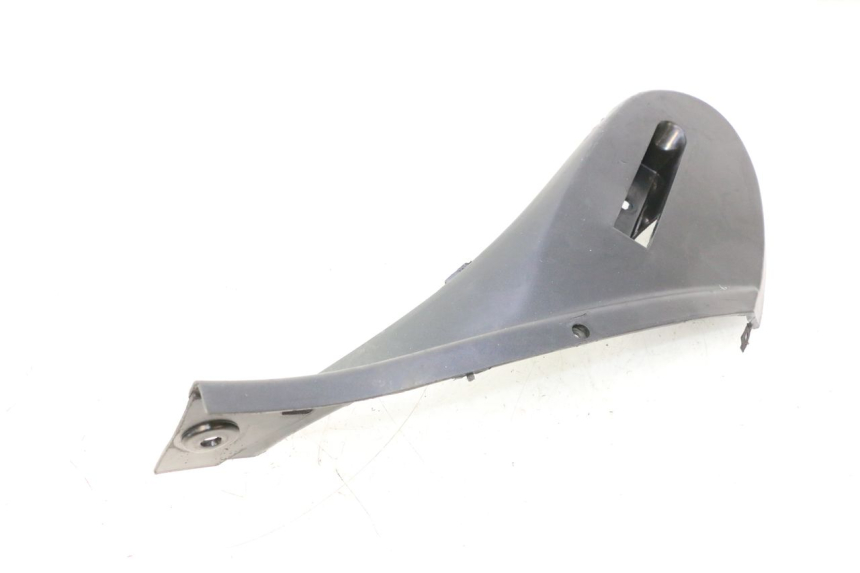 photo de TAPA BAJO ASIENTO IZQUIERDA CF MOTO E-CHARM 125 (2005 - 2008) - Estado de la superficie y material