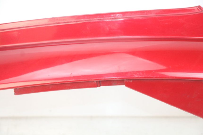 photo de TAPA DEBAJO DEL ASIENTO IZQUIERDO SYM FIDDLE 3 III 125 (2014 - 2020) - Otra vista del artículo