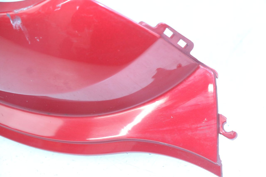 photo de TAPA DEBAJO DEL ASIENTO IZQUIERDO SYM FIDDLE 3 III 125 (2014 - 2020) - Estado de la superficie y material