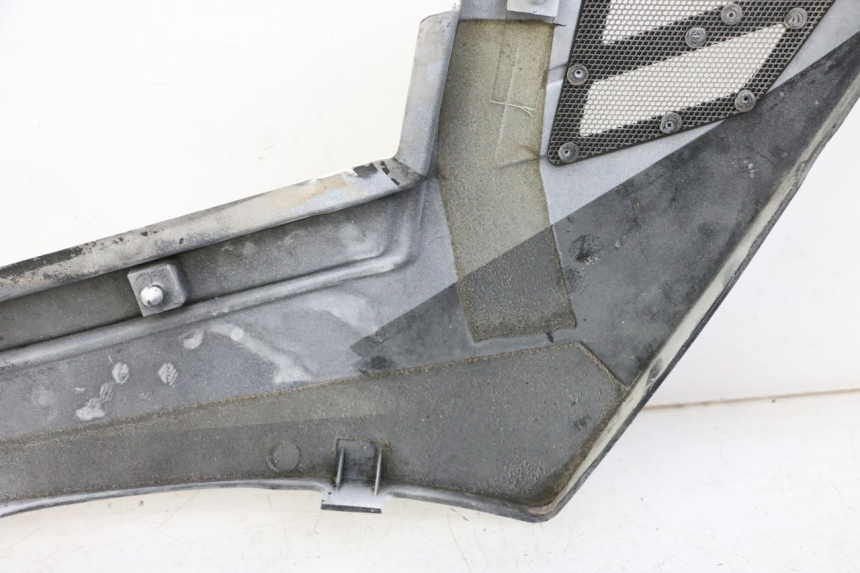 photo de TAPA BAJO ASIENTO IZQUIERDA YAMAHA FJ 36Y 1100 (1984 - 1985) - Marcados y referencias originales