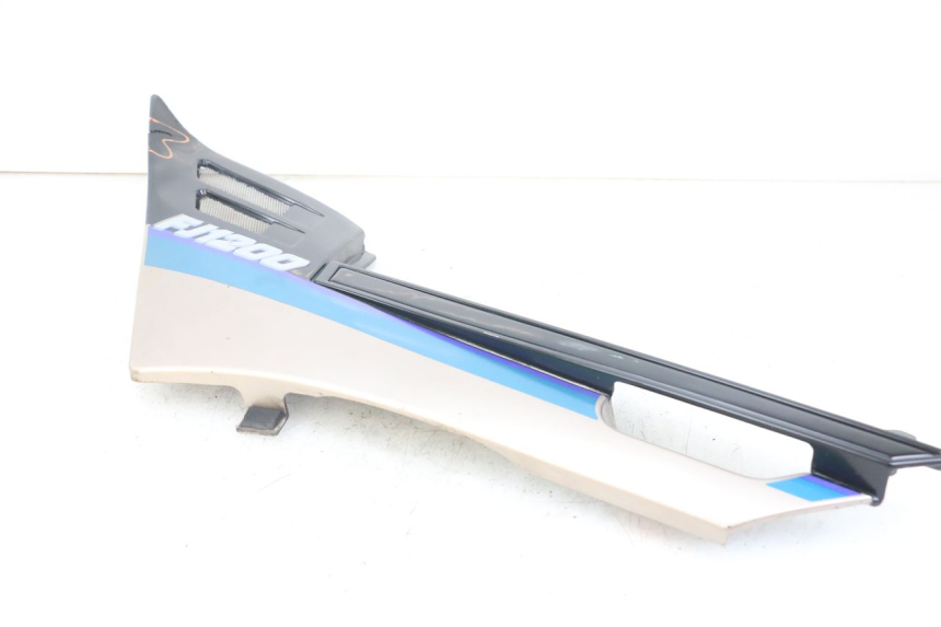 photo de TAPA DEBAJO DEL ASIENTO IZQUIERDO YAMAHA FJ 3CX 1200 (1986 - 1996) - Otra vista del artículo