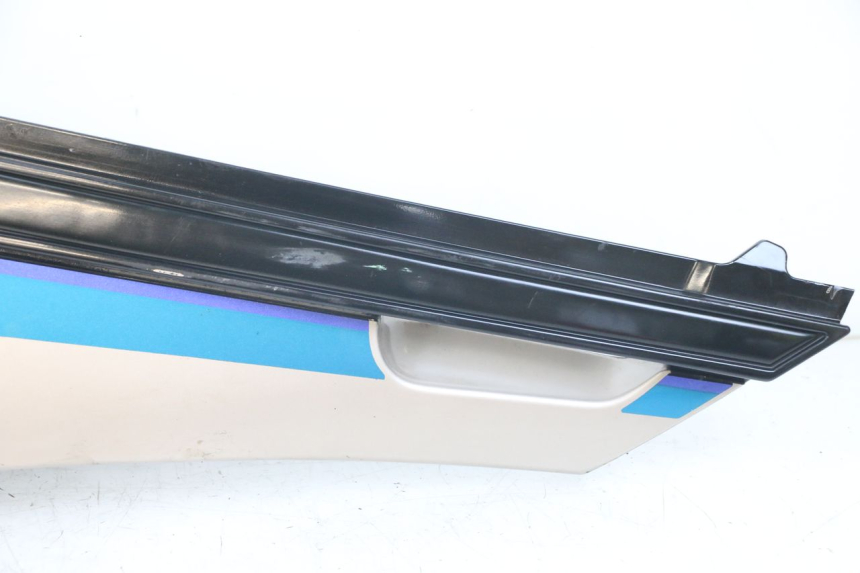 photo de TAPA DEBAJO DEL ASIENTO IZQUIERDO YAMAHA FJ 3CX 1200 (1986 - 1996) - Inspección visual detallada