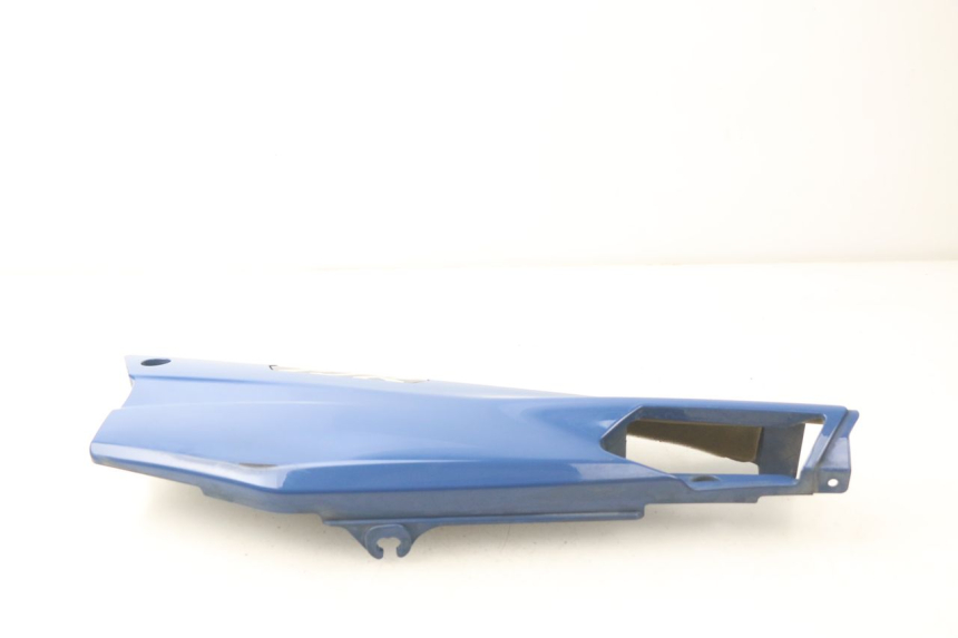 photo de TAPA BAJO ASIENTO IZQUIERDA YAMAHA FJR ABS 1300 (2006 - 2012) - Primer plano técnico