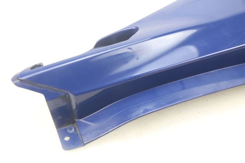 photo de TAPA DEBAJO DEL ASIENTO IZQUIERDO YAMAHA FJR ABS 1300 (2016 - 2020) - Primer plano técnico