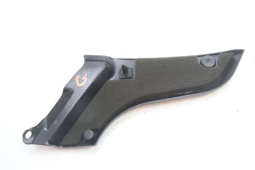 photo de TAPA BAJO ASIENTO IZQUIERDA YAMAHA FJR 1300 (2001 - 2005) - Otra perspectiva