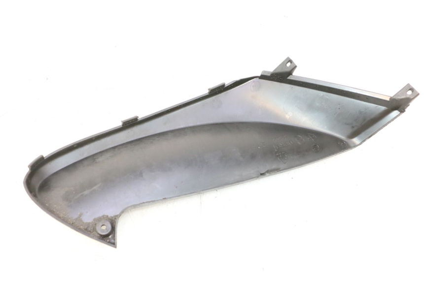 photo de TAPA BAJO ASIENTO IZQUIERDA PIAGGIO FLY 2T 50 (2004 - 2017) - Zoom estado de uso
