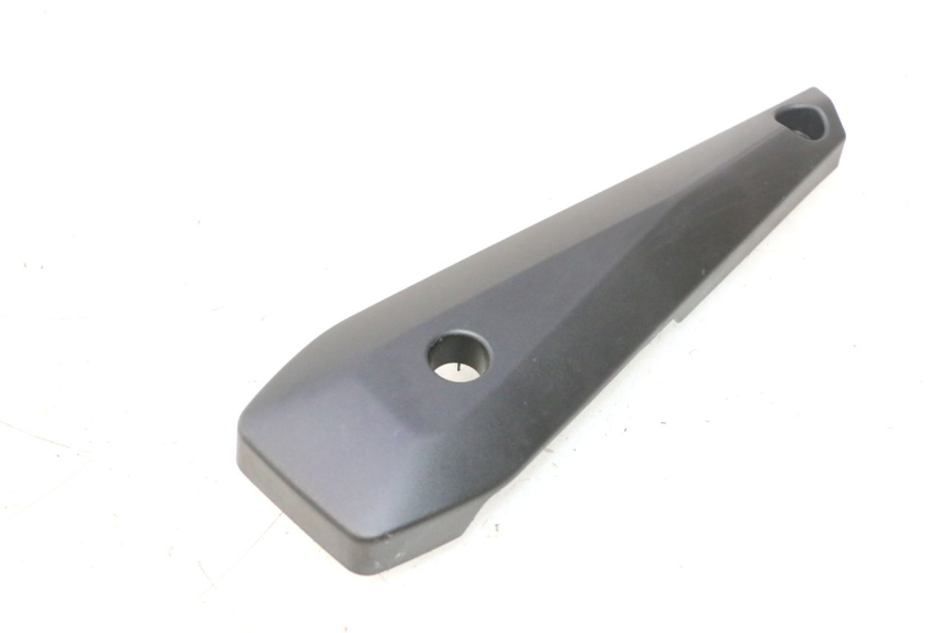 photo de TAPA BAJO ASIENTO IZQUIERDA YAMAHA FZ8 800 (2010 - 2016) - Detalle de la pieza