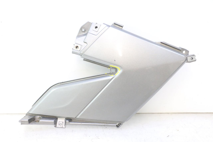 photo de TAPA BAJO ASIENTO IZQUIERDA GILERA GP 800 (2007 - 2013) - Vista principal