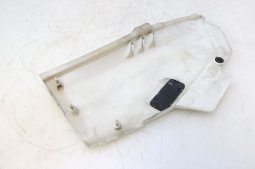 photo de TAPA BAJO ASIENTO IZQUIERDA KAWASAKI GPX F ZX750F 750 (1986 - 1990) - Marcados y referencias originales