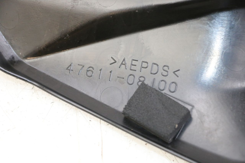 photo de TAPA BAJO ASIENTO IZQUIERDA SUZUKI GSR 750 (2011 - 2017) - Zoom estado de uso